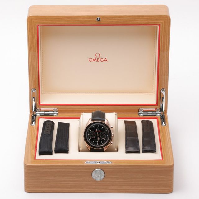 Omega Speedmaster Moonphase 304.63.44.52.01.001 Image 7